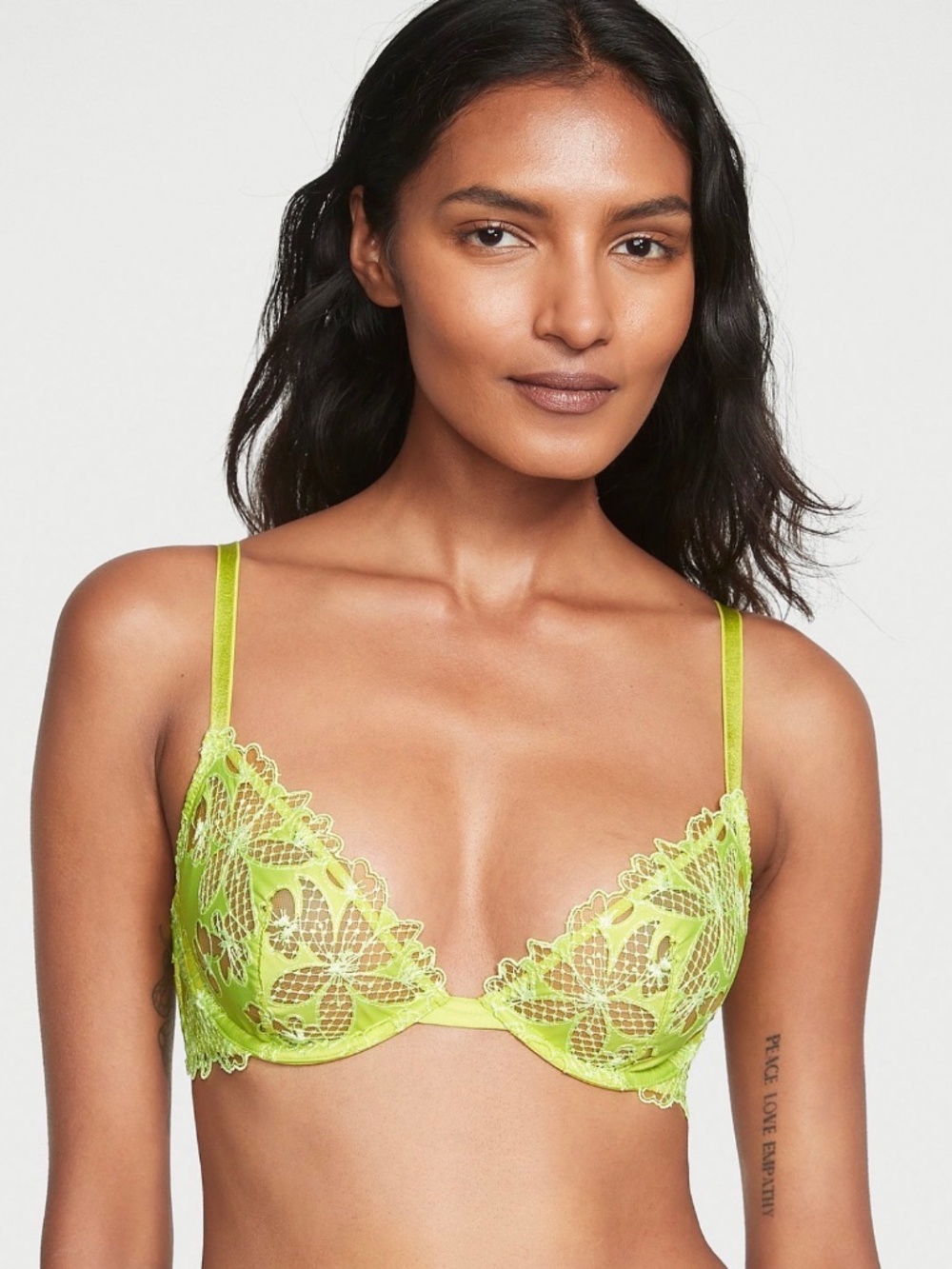 Victoria’s Secret Fishnet Lace Peekaboo Demi Bra | 32DD (E) | Low‎ Cut | Edgy